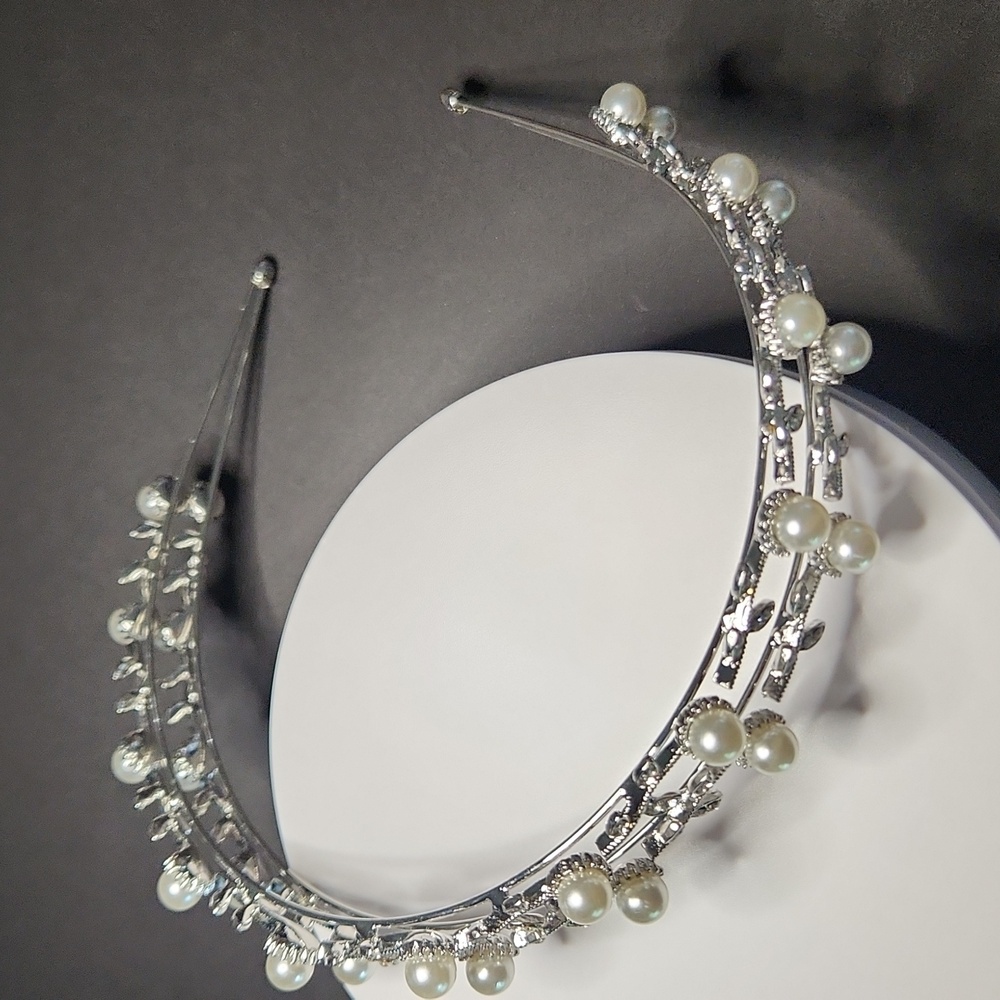 Elegant Silver Headband With Faux Pearls and Crystals NEW, NEVER USED